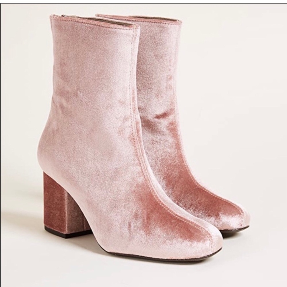 NWOT Free People Velvet Cecile Bootie Rose Pink Ankle Boots Size 37